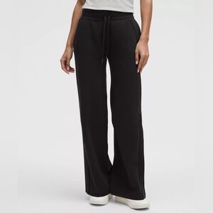 Lululemon Scuba Mid-Rise Wide-Leg Pant *Tall XXS Sweatpants